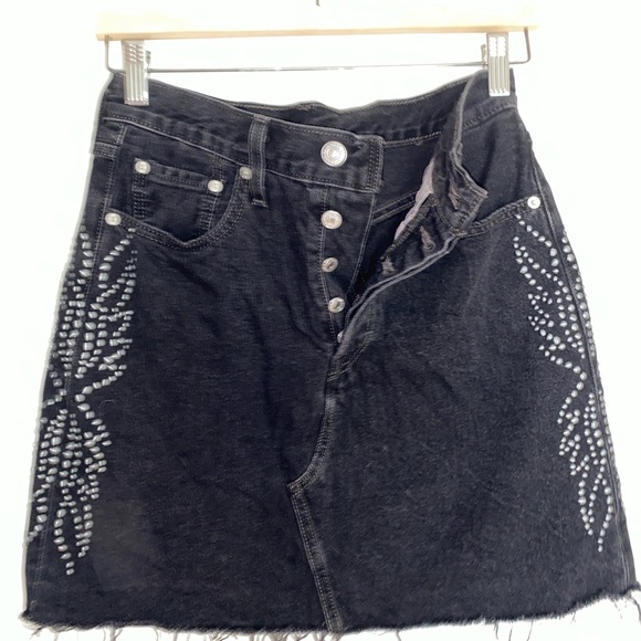 Levi’s high waisted jean skirt size 26(2) - Picture 3 of 4